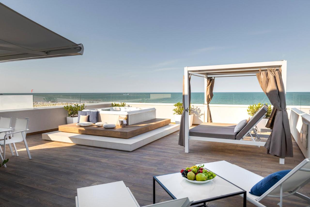 Litoraneo Suite Hotel Rimini Ngoại thất bức ảnh
