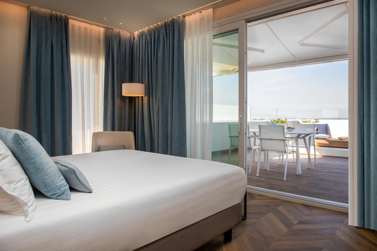Litoraneo Suite Hotel Rimini Ngoại thất bức ảnh